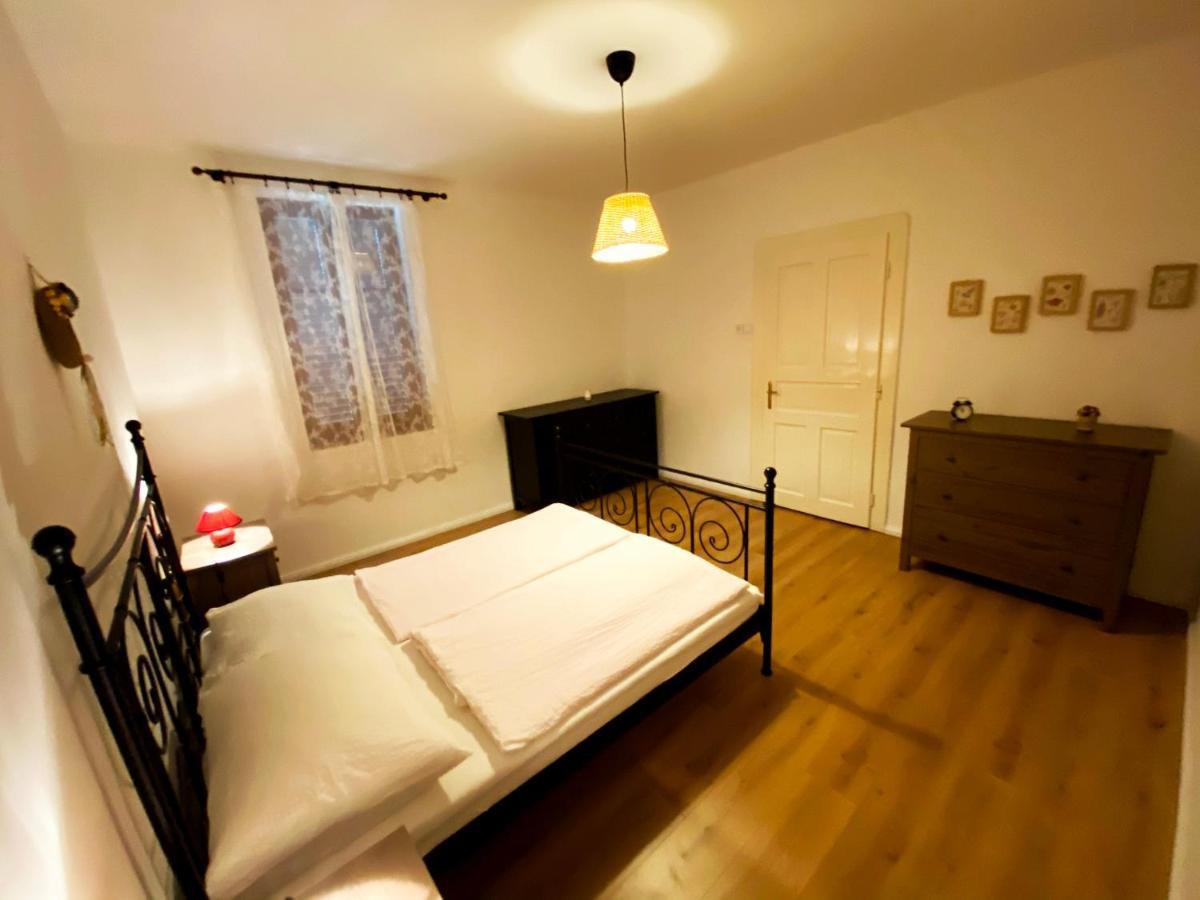 Eleonora Villa Balatonlelle Luaran gambar